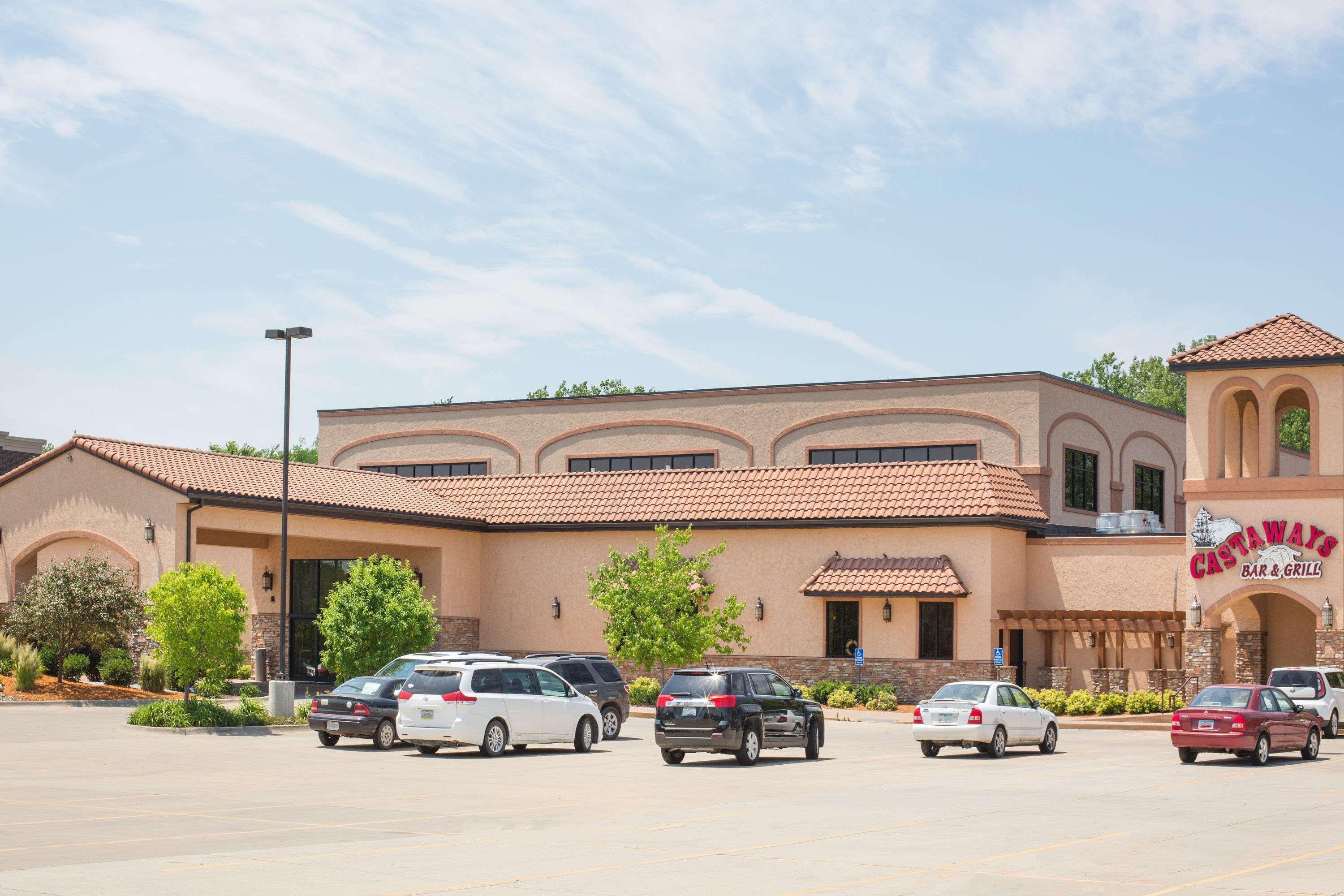 Ramada By Wyndham Des Moines Tropics Resort & Conference Ctr Urbandale Zewnętrze zdjęcie