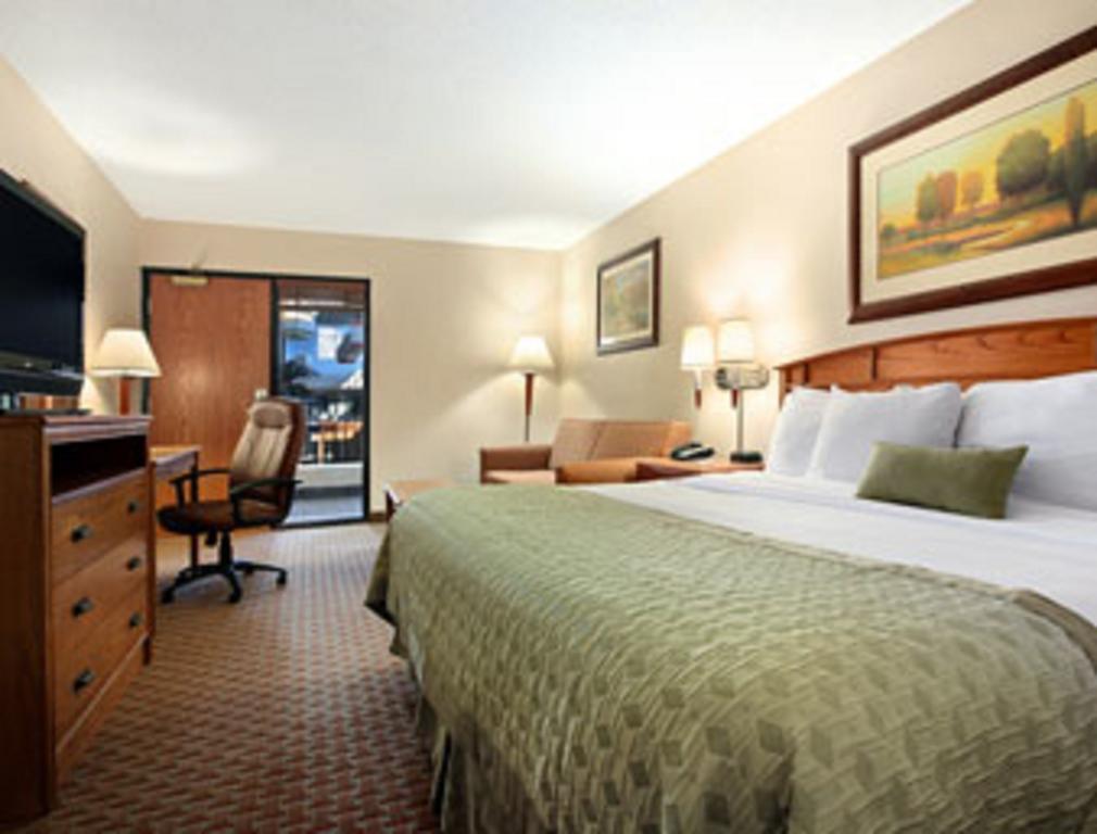 Ramada By Wyndham Des Moines Tropics Resort & Conference Ctr Urbandale Pokój zdjęcie